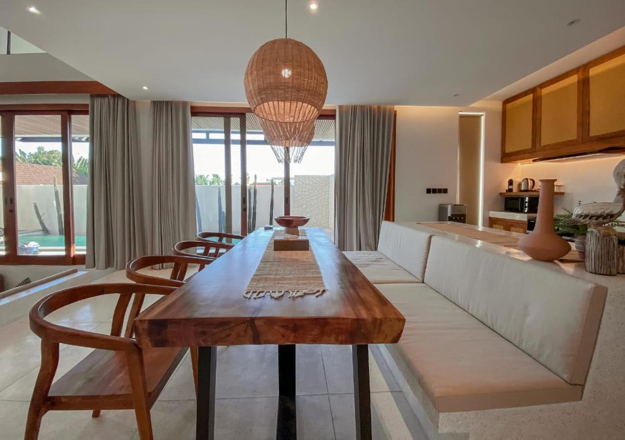 Ophelia Villa Canggu ภายนอก รูปภาพ