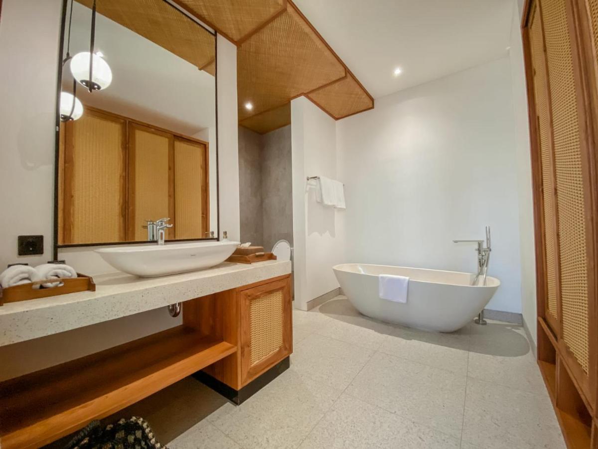 Ophelia Villa Canggu ภายนอก รูปภาพ